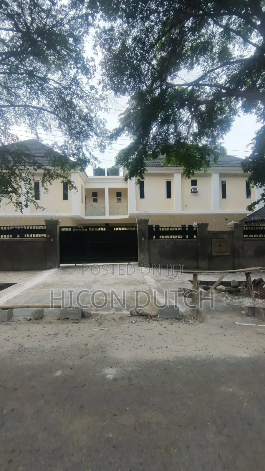 3bdrm Duplex in Off 1St Avenue, Gwarinpa for rent