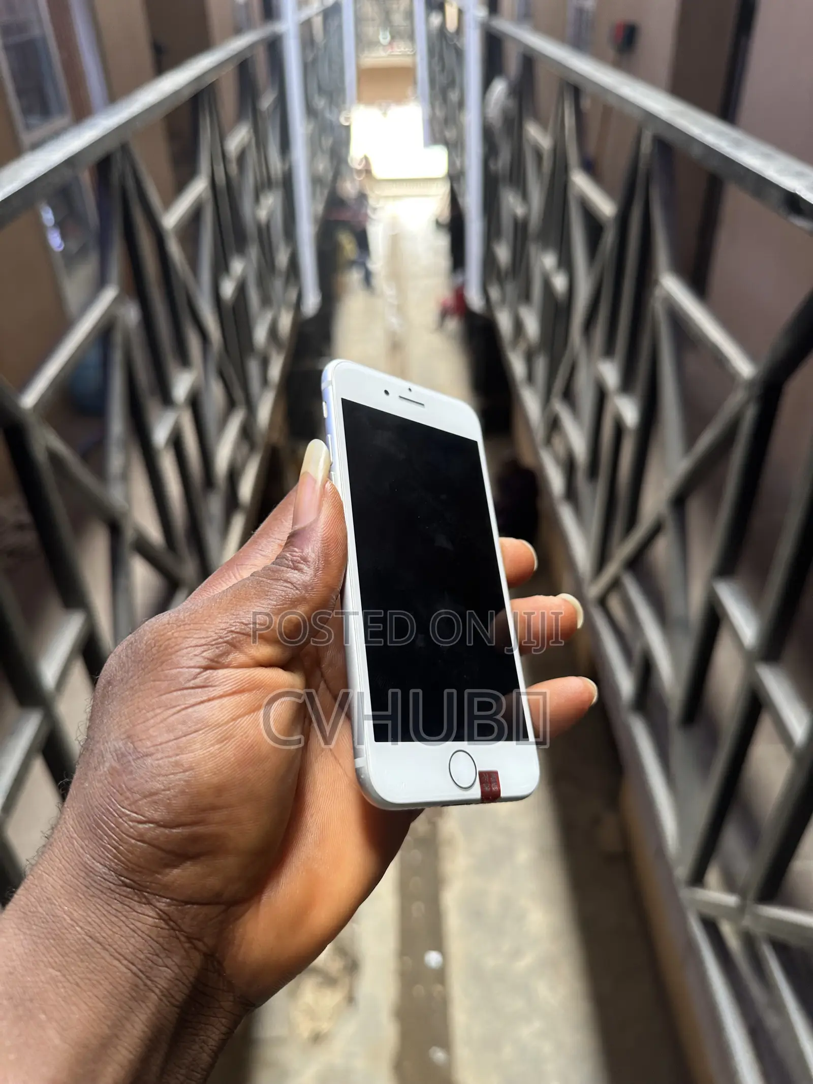 New Apple iPhone 7 32 GB Silver