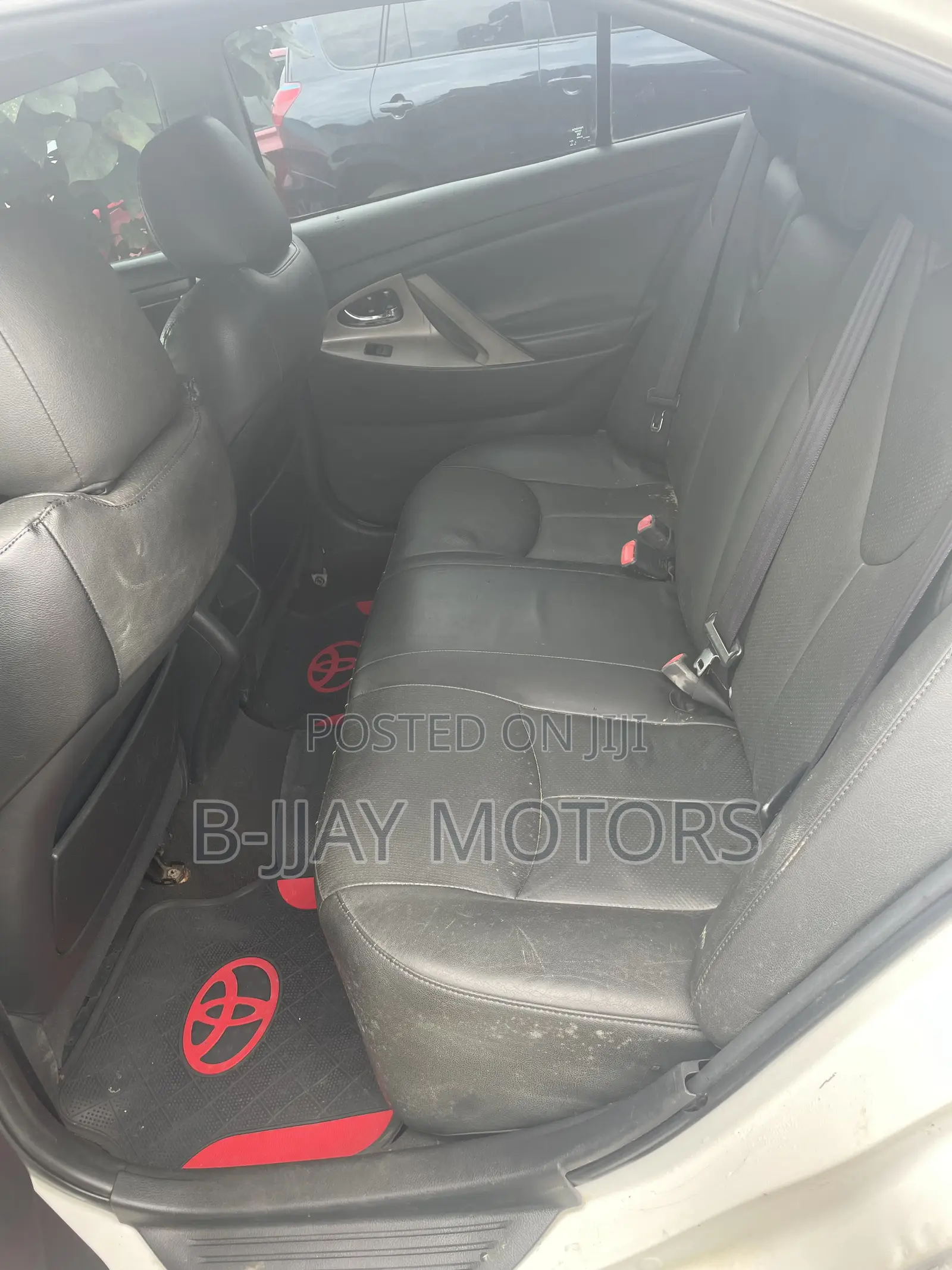 Toyota Camry LE V6 4dr Sedan (3.5L 6cyl 6AM) 2007 White