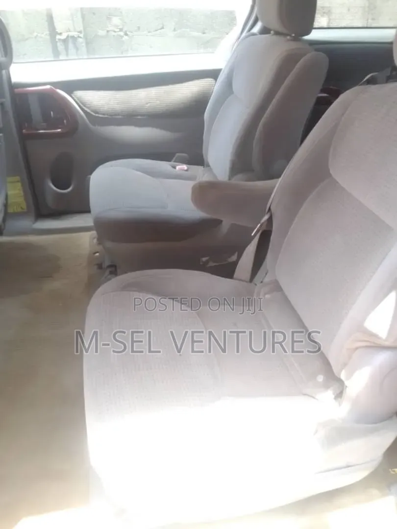 Toyota Sienna LE AWD 2006 Red