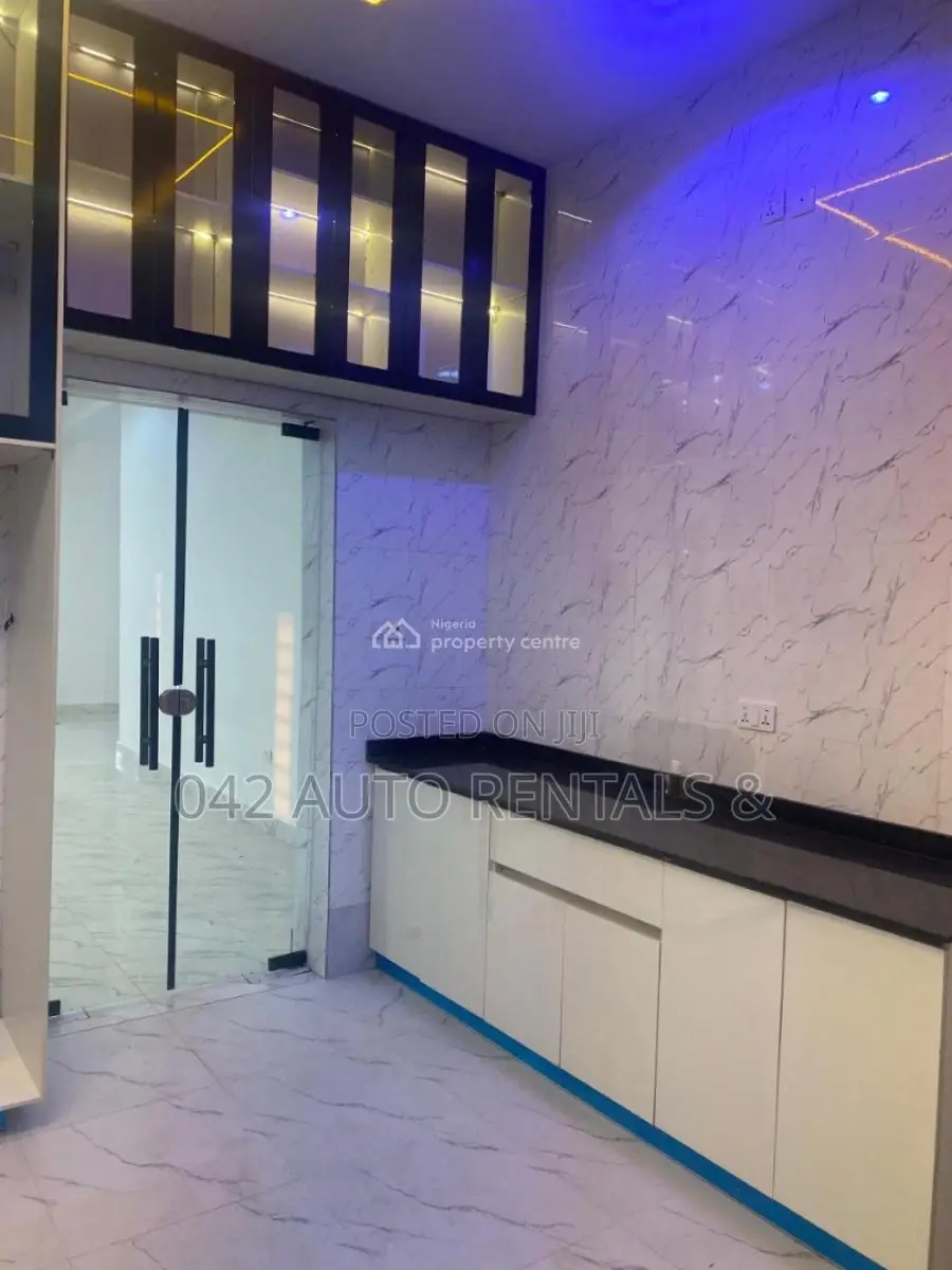 4bdrm Duplex in Heliu Estate, Enugu for sale