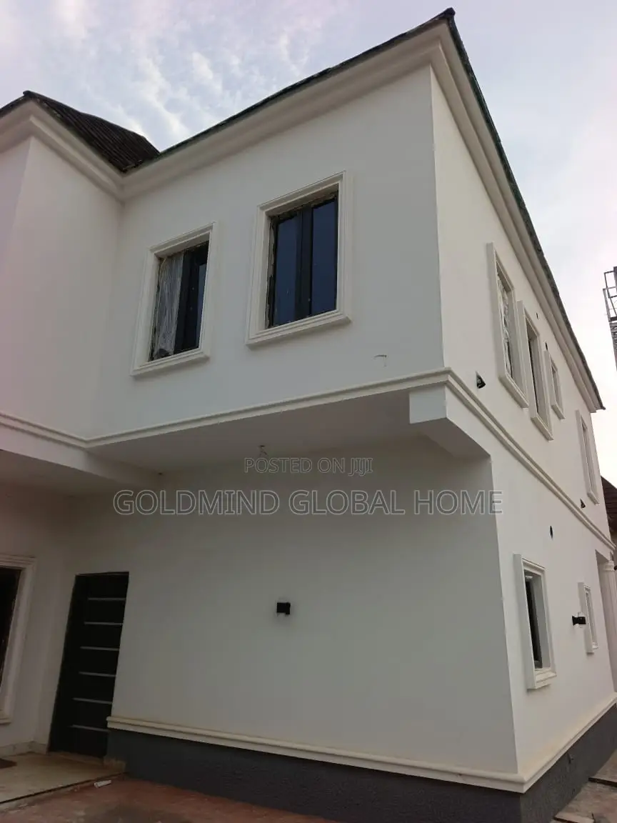 5bdrm Duplex in Lugbe District. for sale