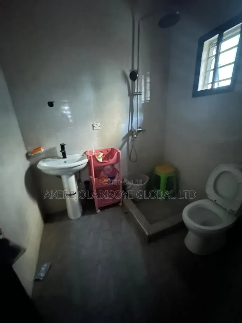 2bdrm Apartment in Gwarinpa Extension, Life Camp for rent