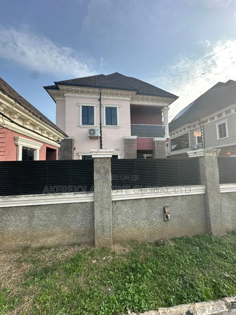 2bdrm Apartment in Gwarinpa Extension, Life Camp for rent