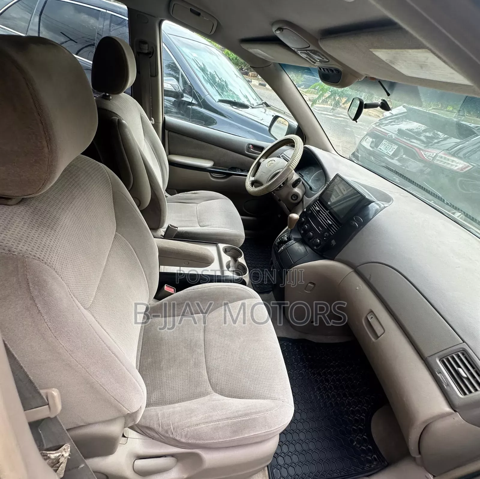 Toyota Sienna LE AWD 2005 Gold