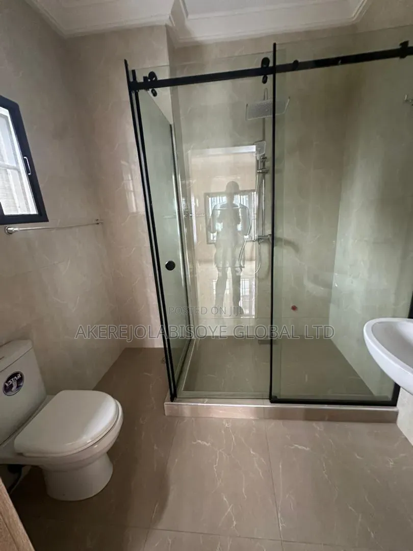 4bdrm Duplex in Wuye, Abuja for rent