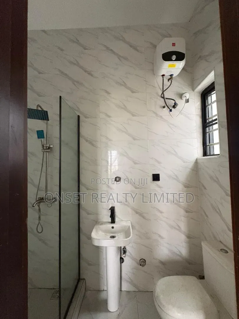 4bdrm Duplex in Sangotedo for rent