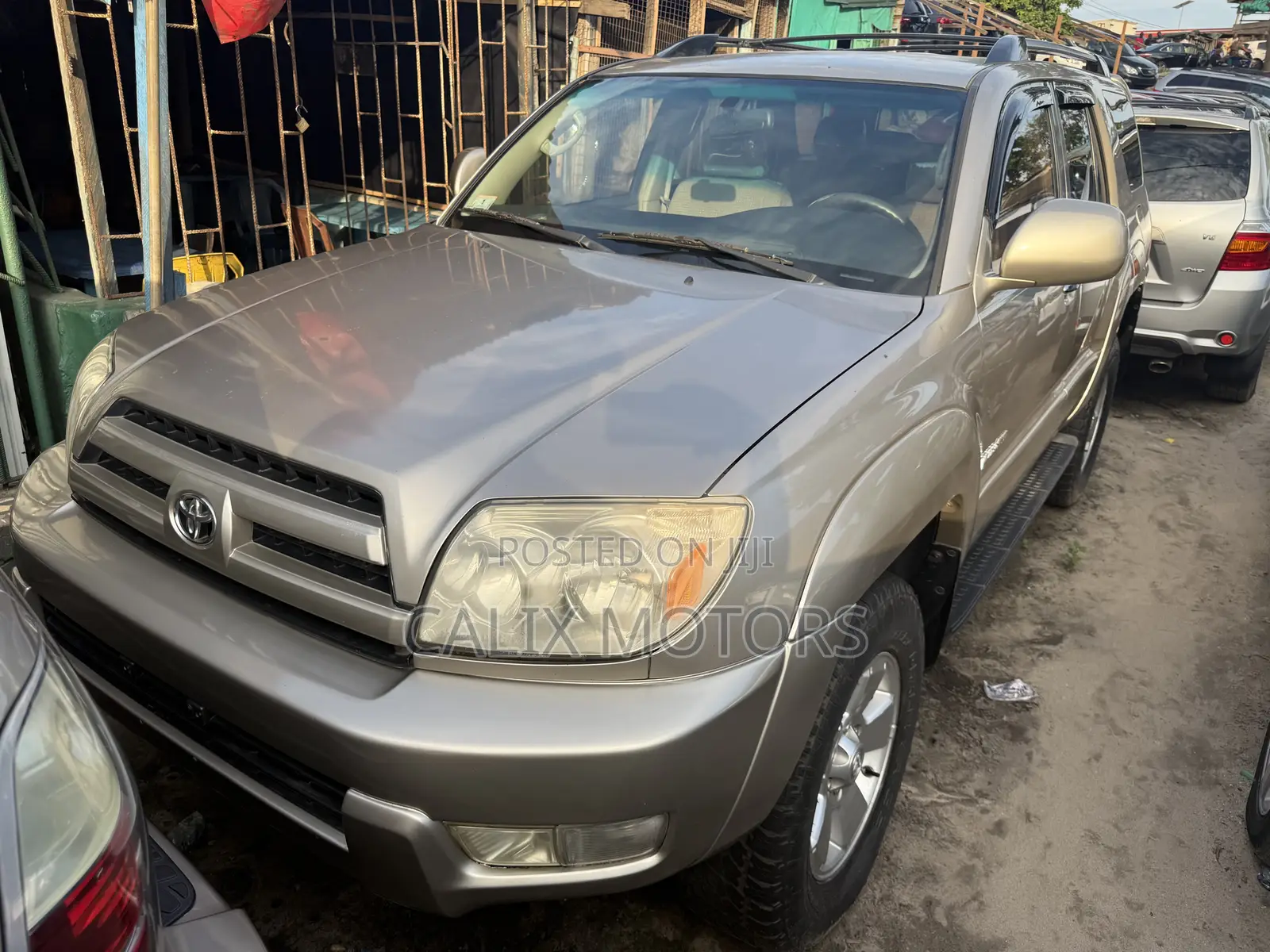Toyota 4-Runner 2004 Gold
