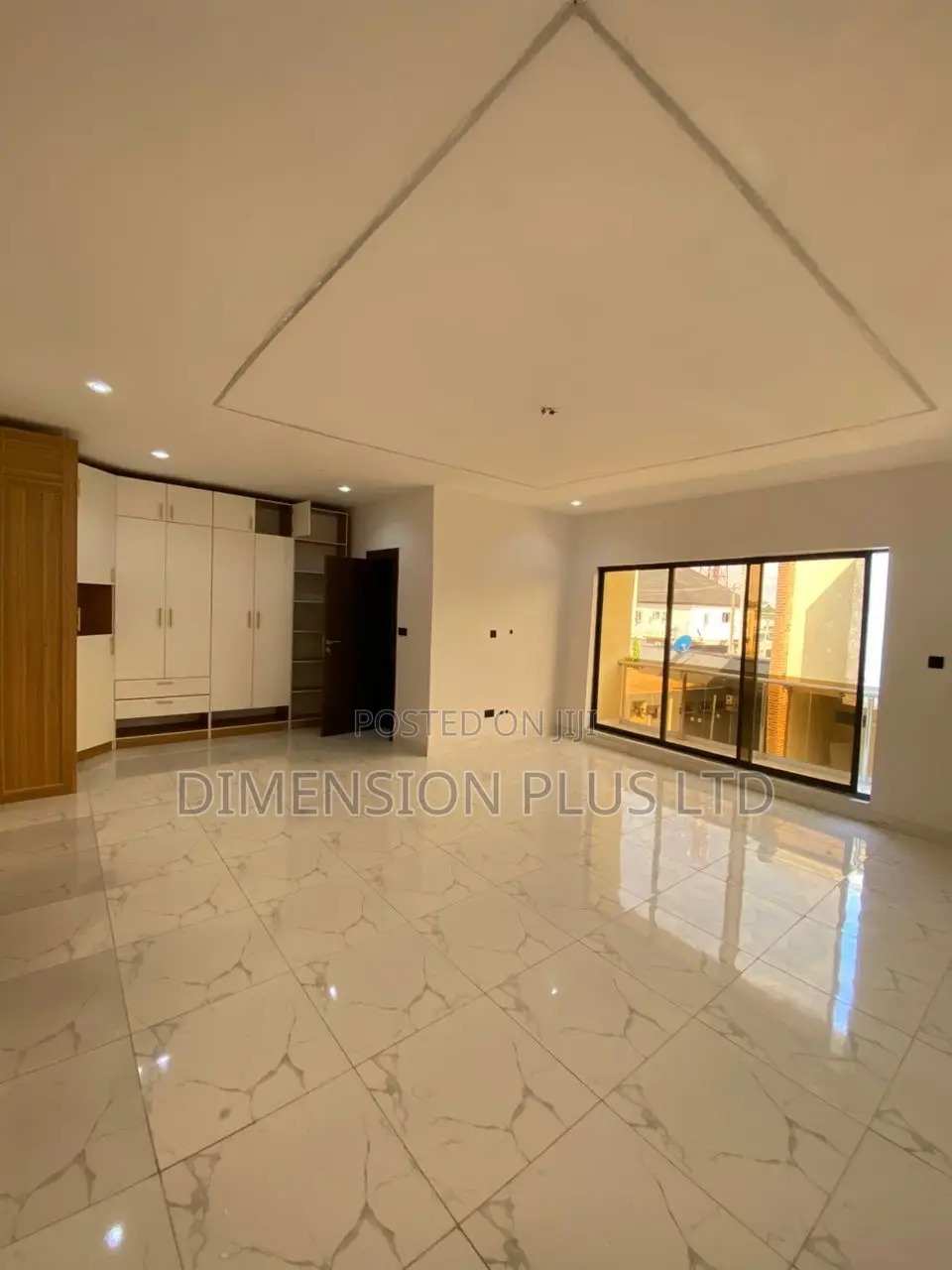 3bdrm Duplex in Sangotedo for sale