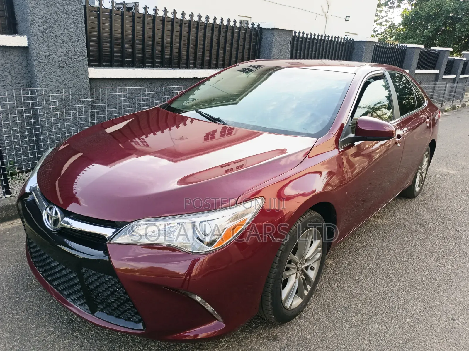 Toyota Camry 2016 Red