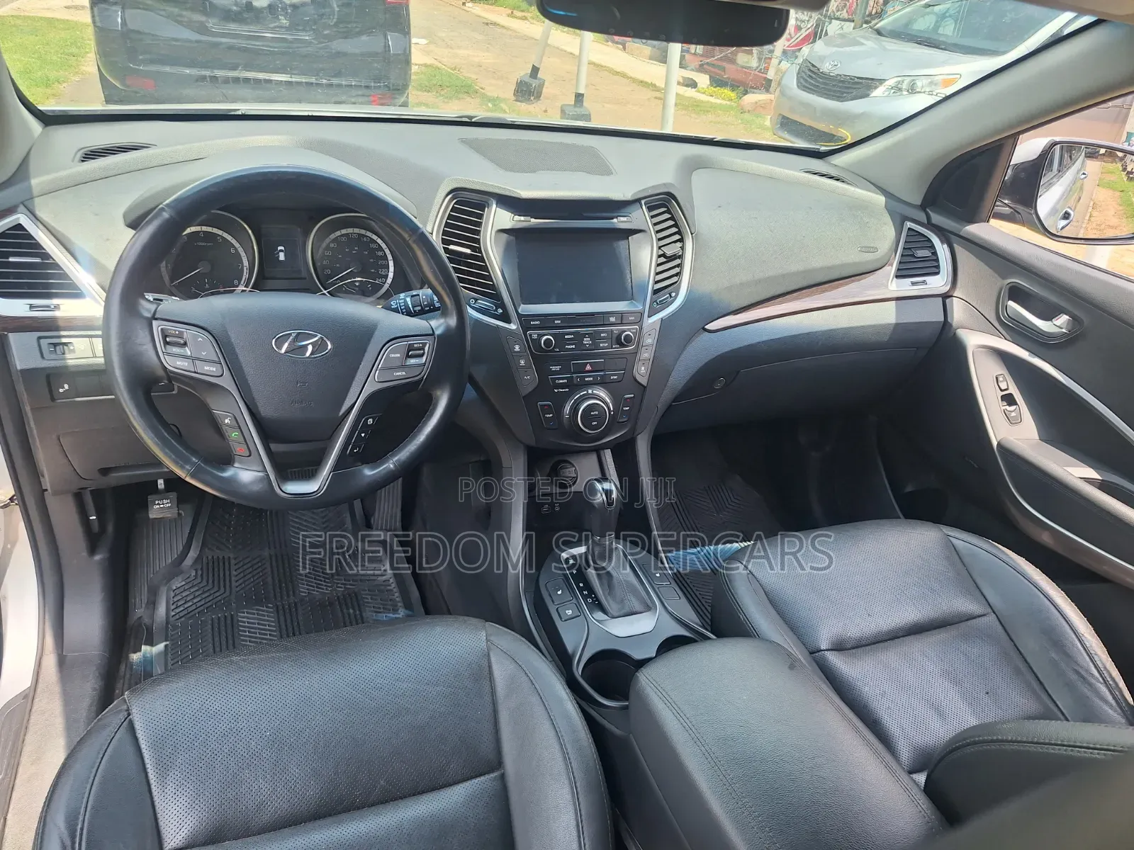 Hyundai Santa Fe 2017 Silver