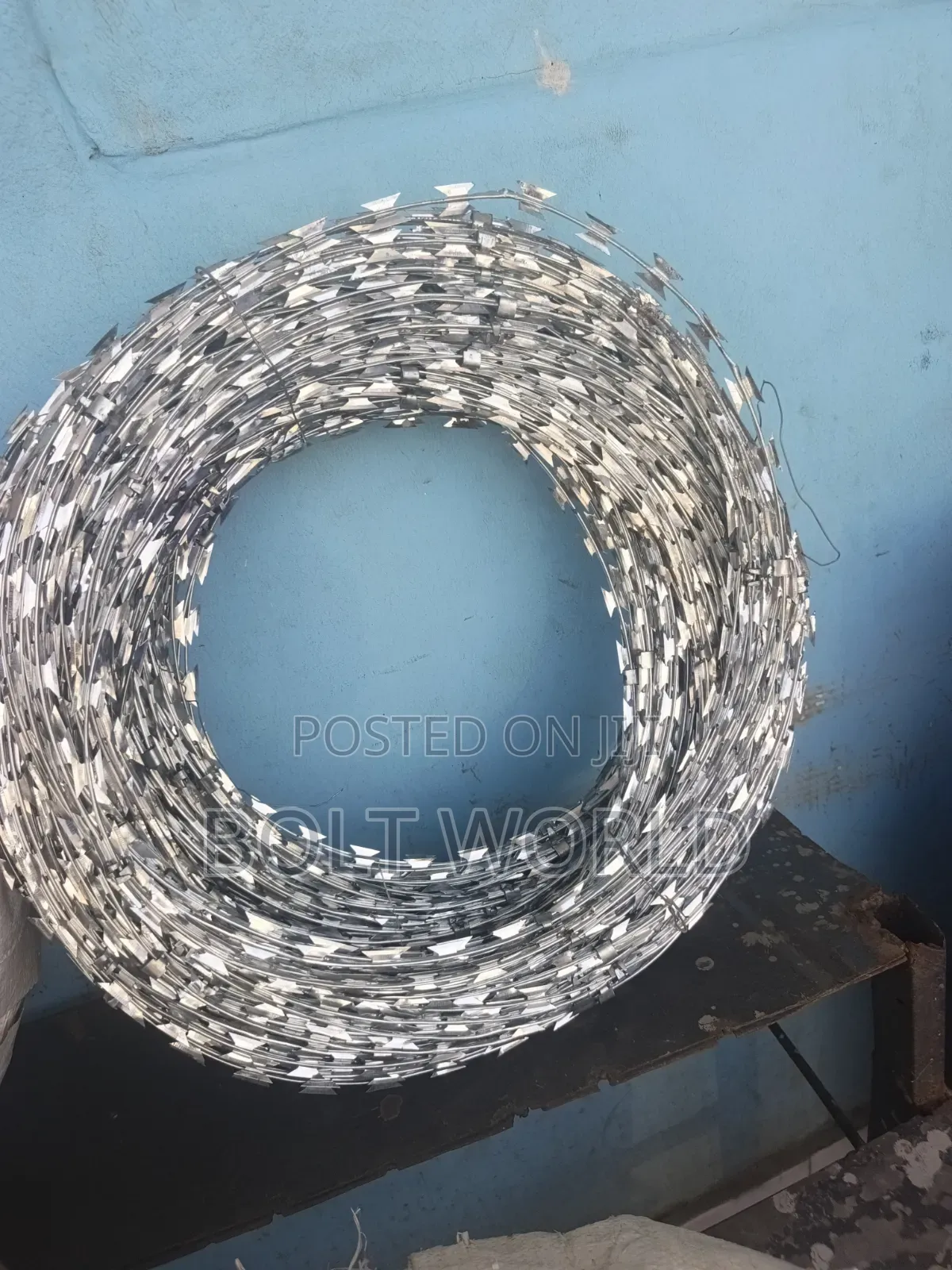 Razor Wire ( Concertina Barb Wire)