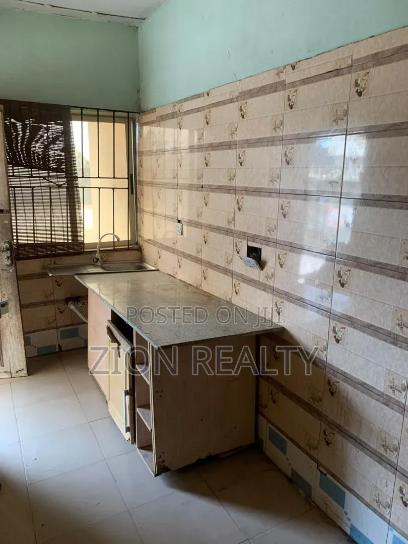 Mini Flat in New Road, Awoyaya for rent