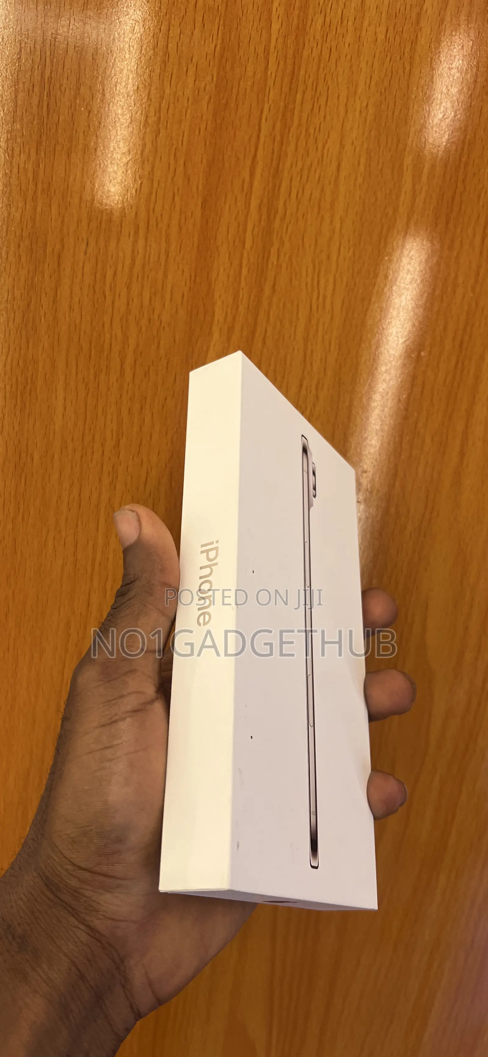 New Apple iPhone Air 256 GB Gold