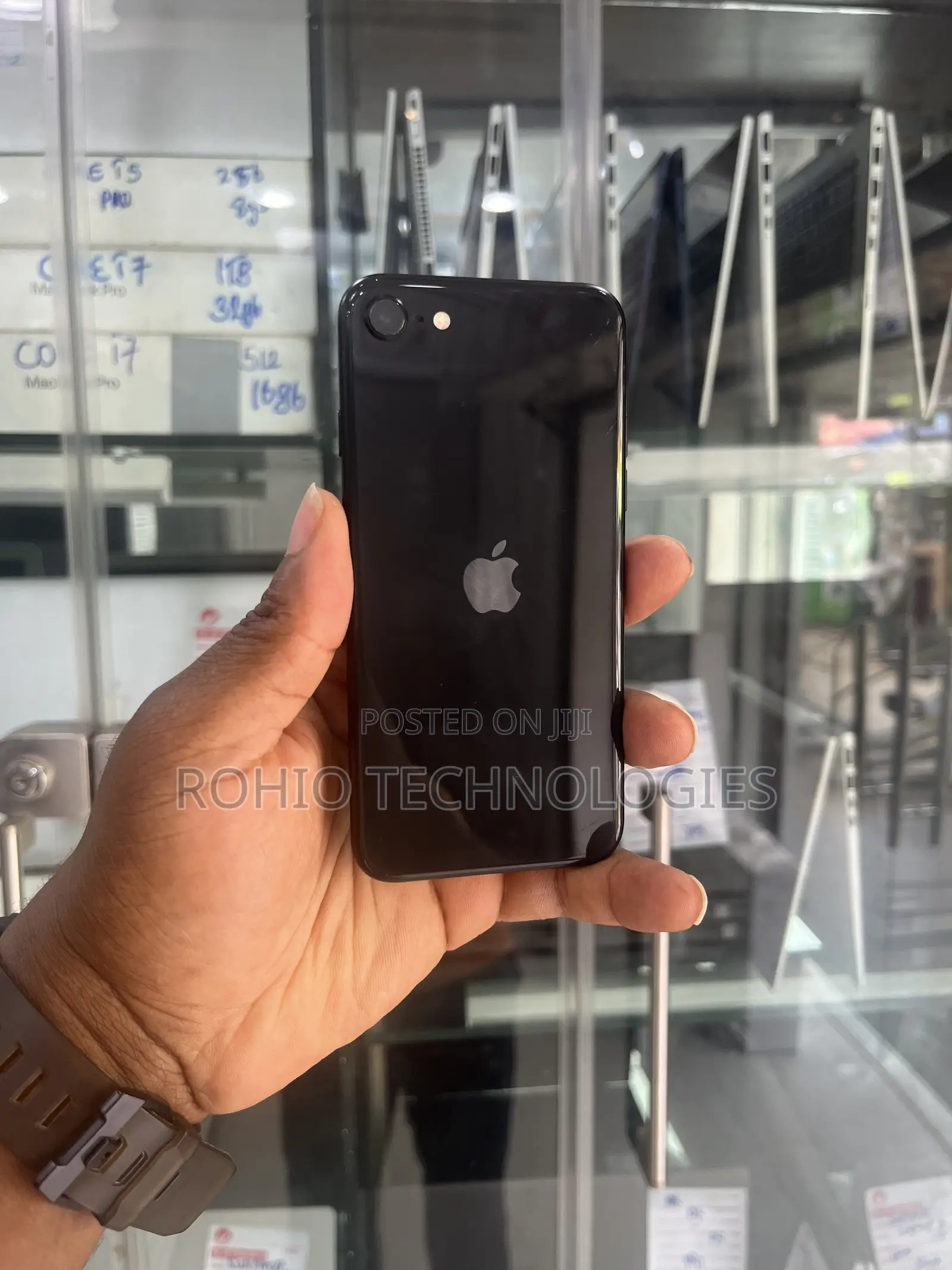 Apple iPhone SE (2020) 64 GB Black