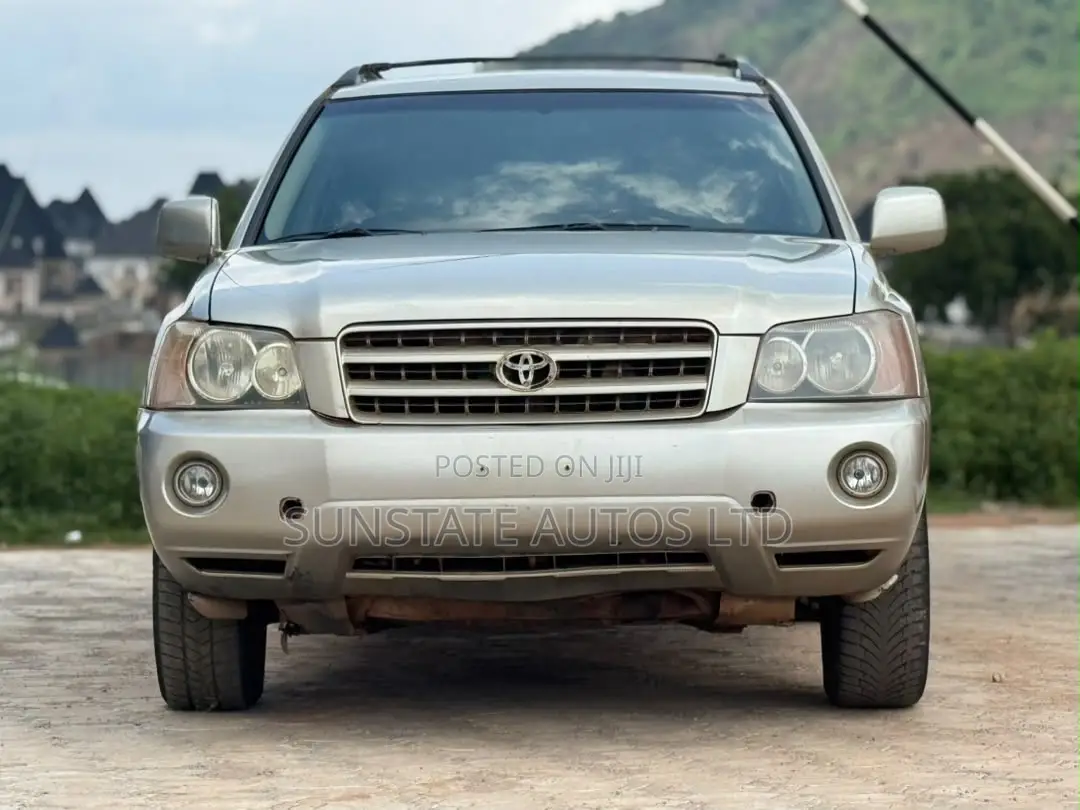 Toyota Highlander 2004 Silver