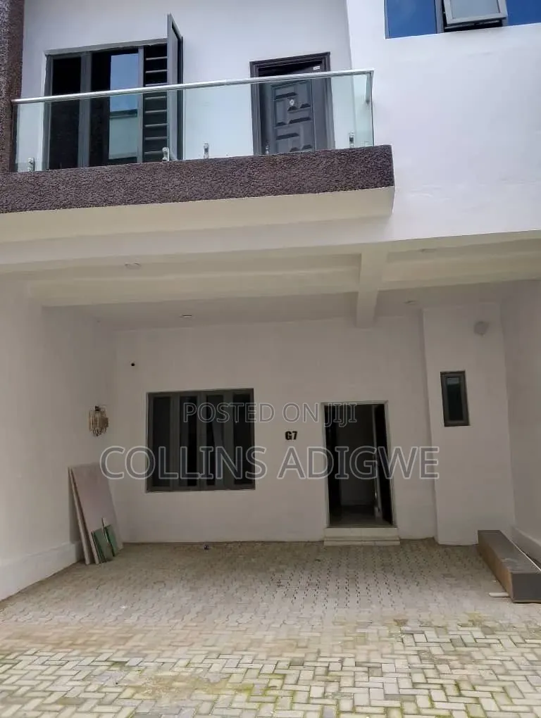 4bdrm Duplex in By Blenco Sangotedo for sale