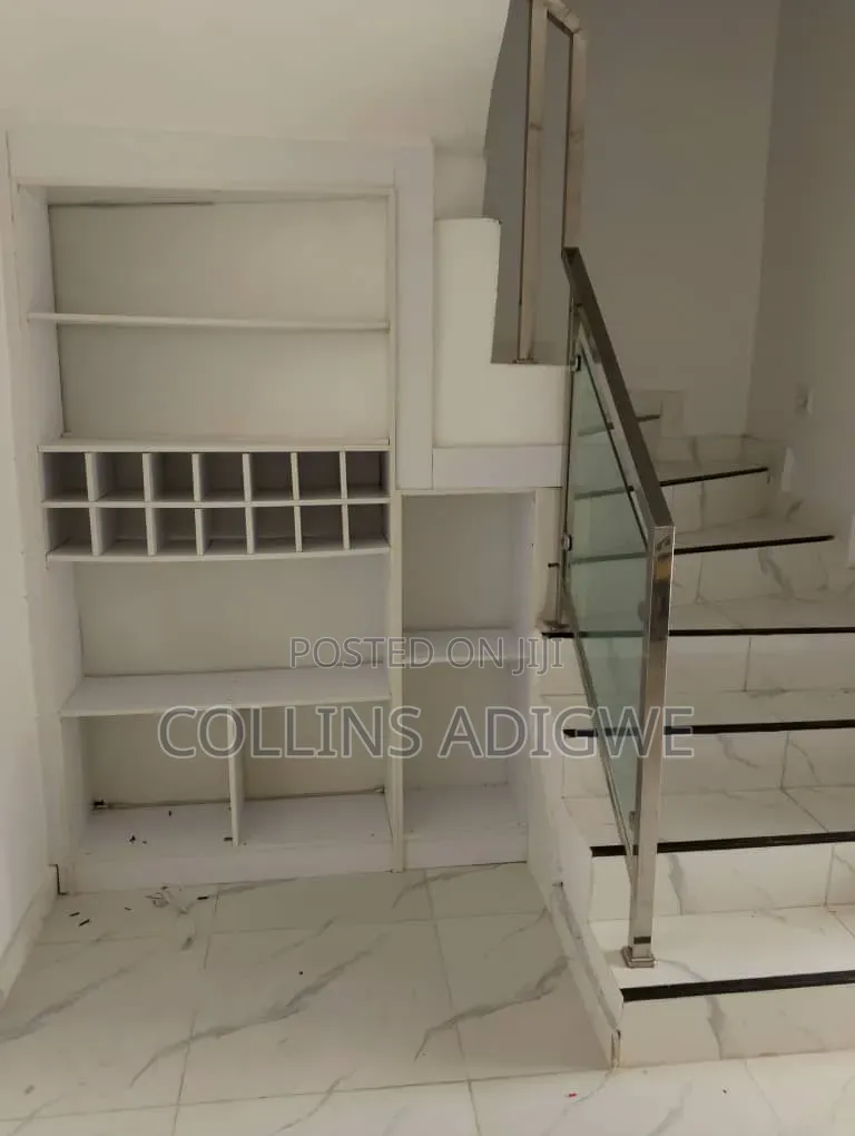 4bdrm Duplex in By Blenco Sangotedo for sale