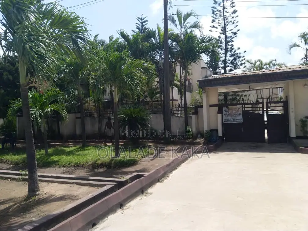 4bdrm Duplex in Festac for sale