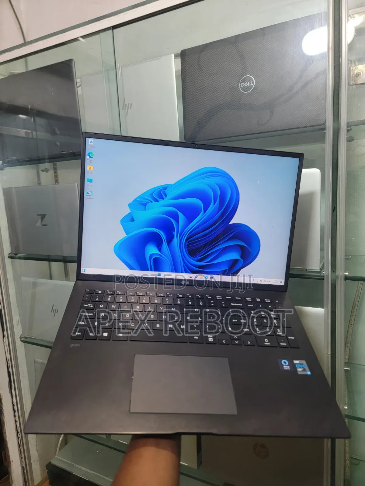 Laptop LG Gram 15.6 16GB Intel Core i7 SSD 256GB