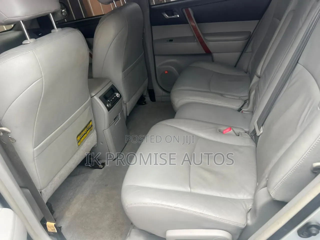 Toyota Highlander 2010 Silver