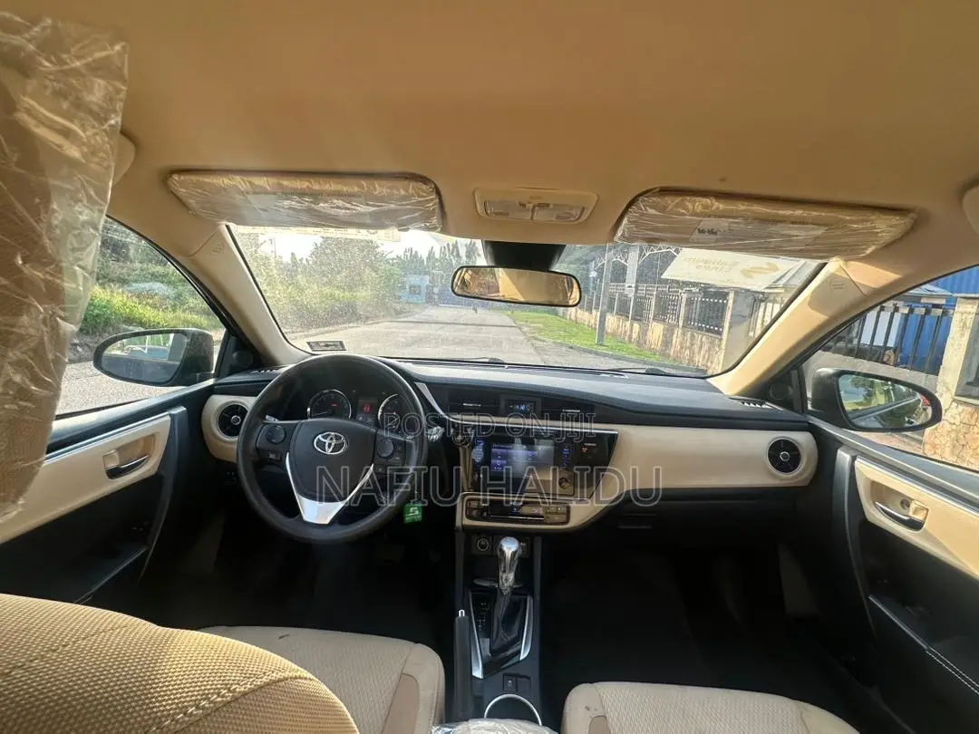 Toyota Corolla 2017 Black