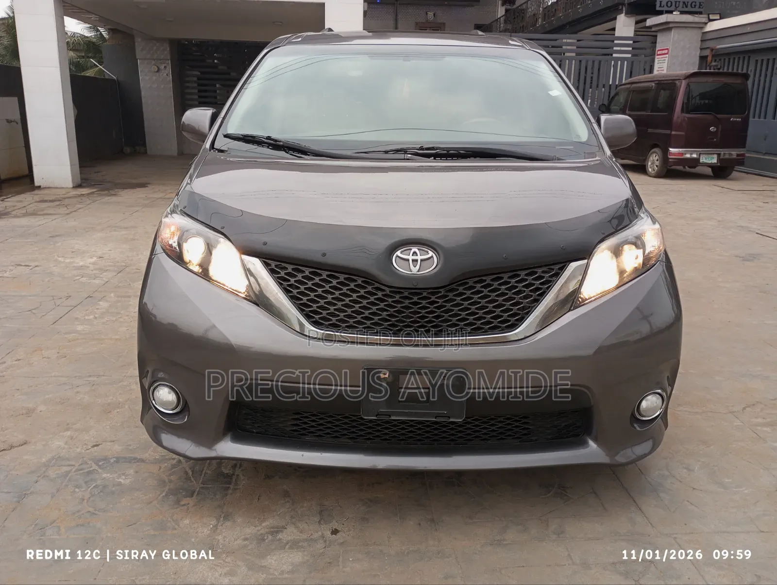 Toyota Sienna 2013 Gray