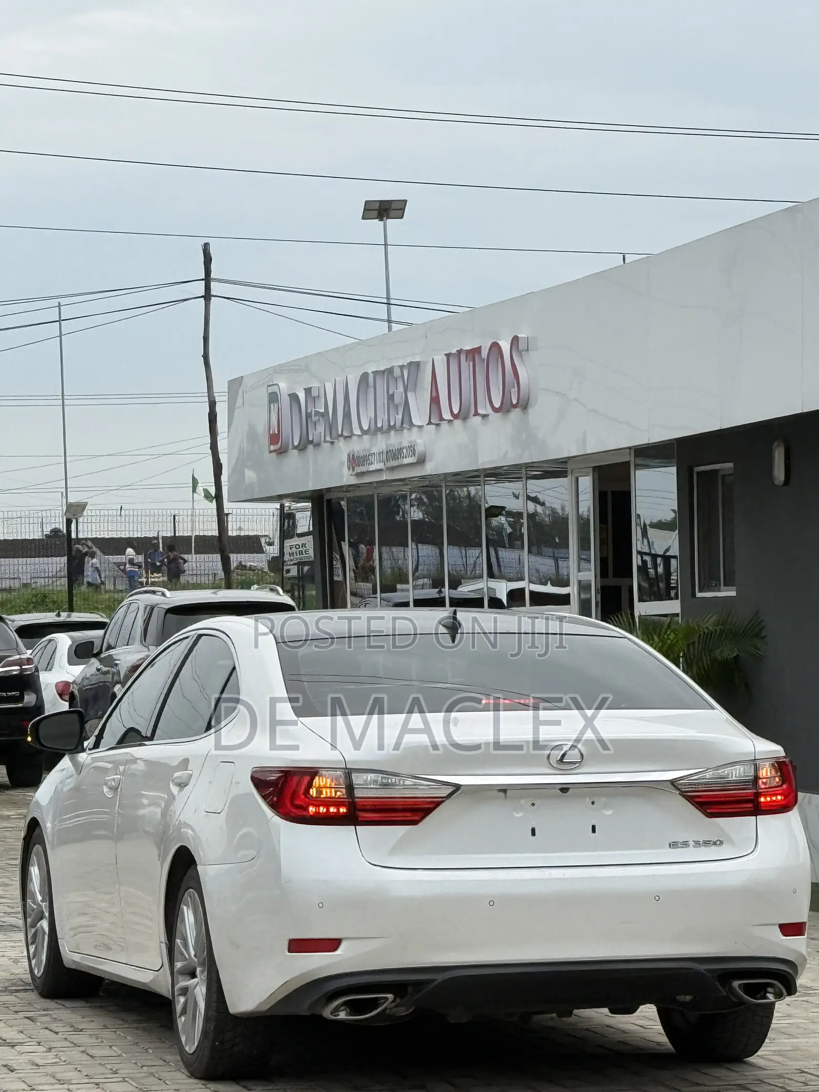 Lexus ES 350 FWD 2016 White