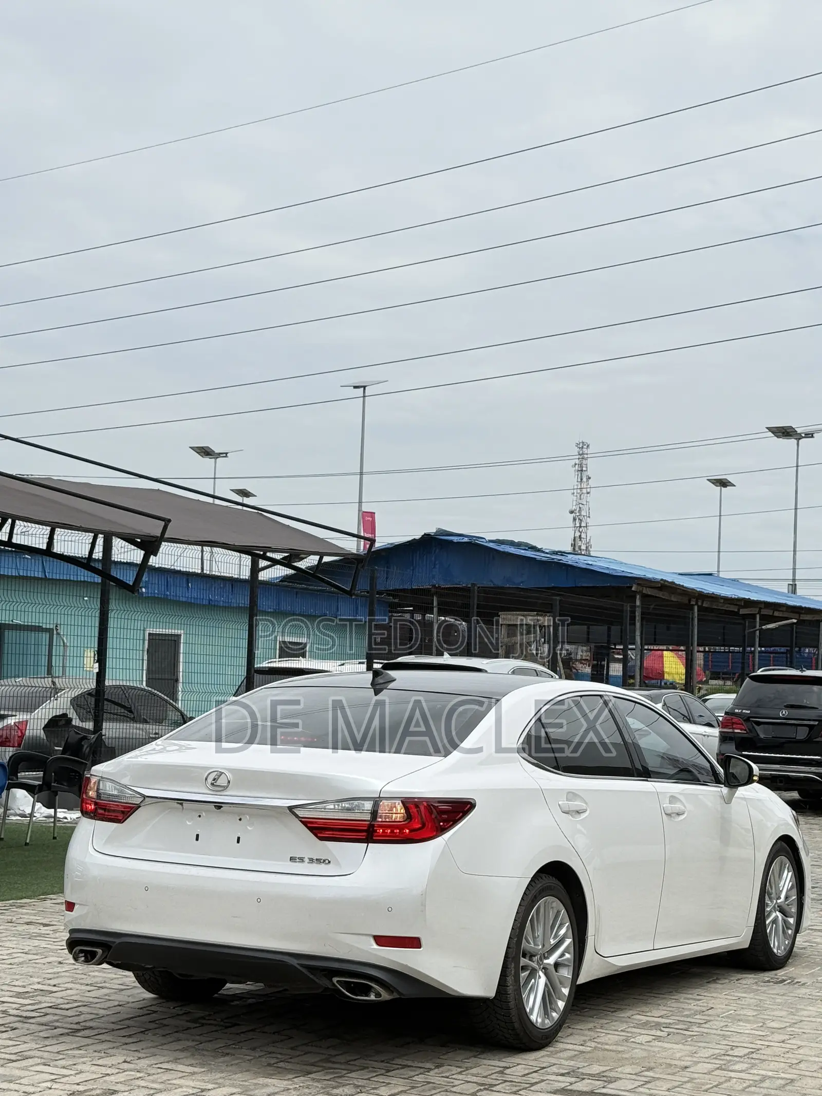 Lexus ES 350 FWD 2016 White