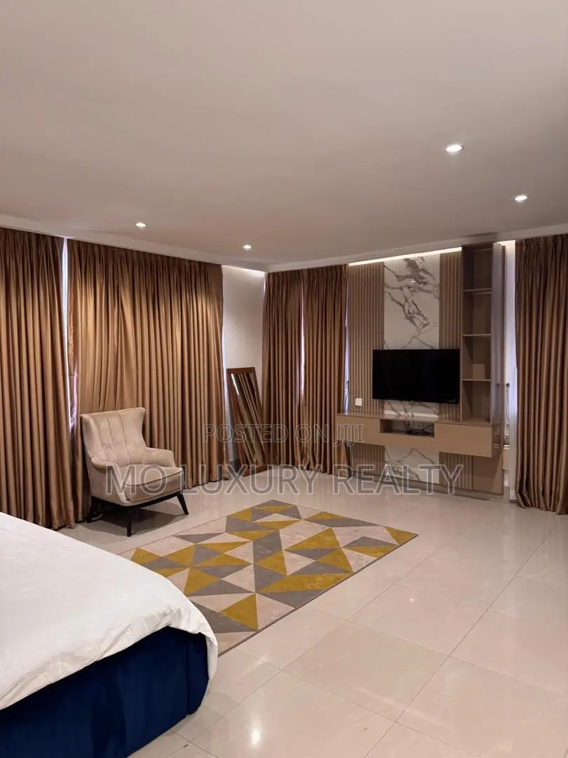 Furnished 3bdrm Apartment in Banana Island for rent