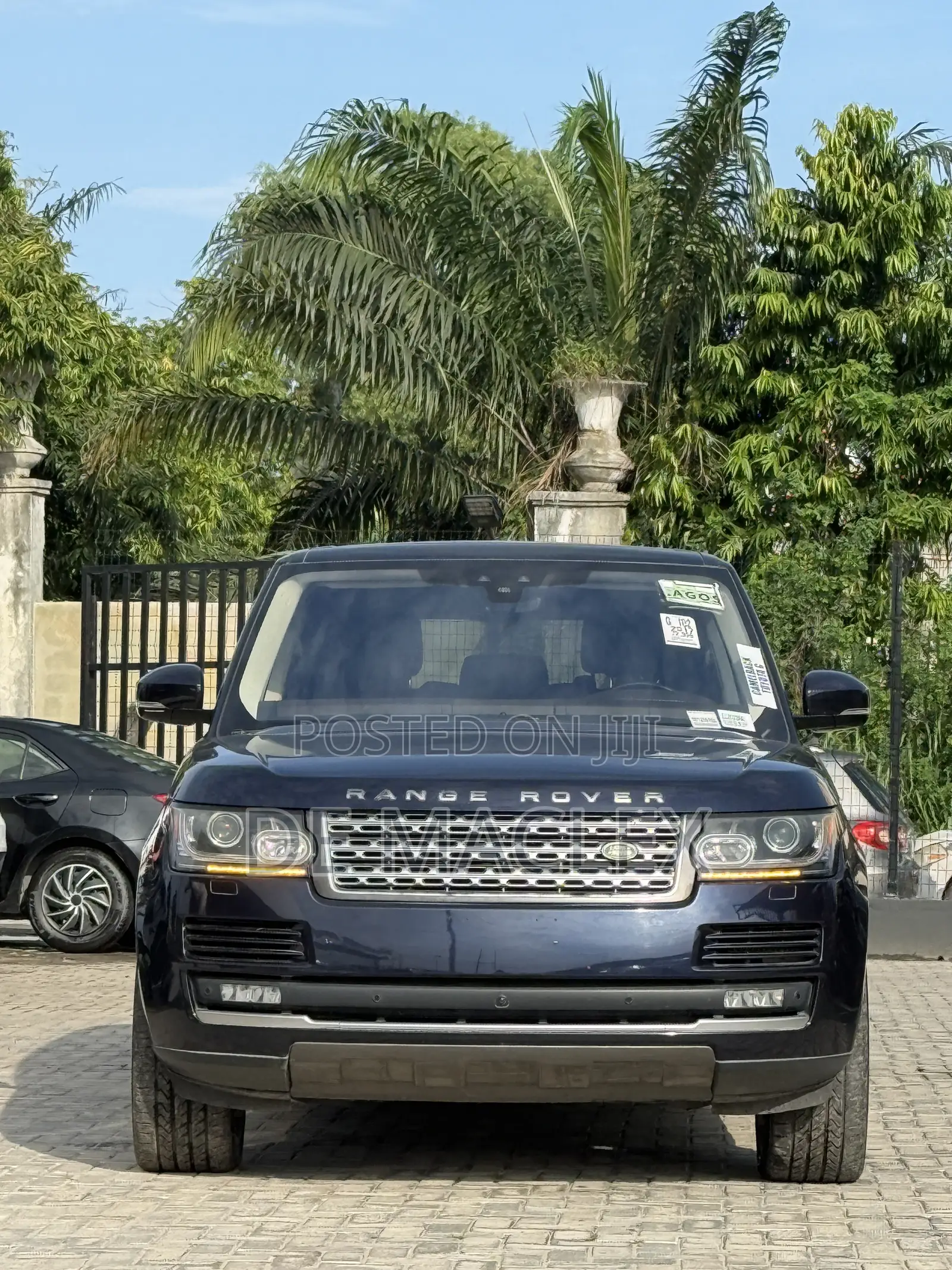 Land Rover Range Rover 3.0L Turbocharged Diesel HSE Td6 2018 Blue