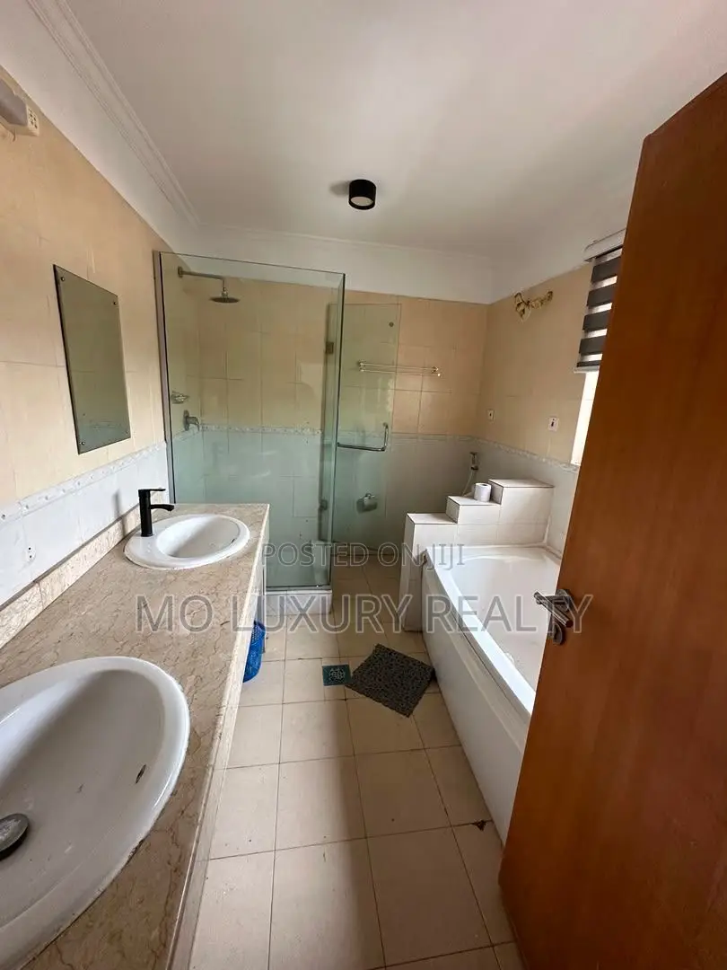 3bdrm Apartment in Ikoyi for rent