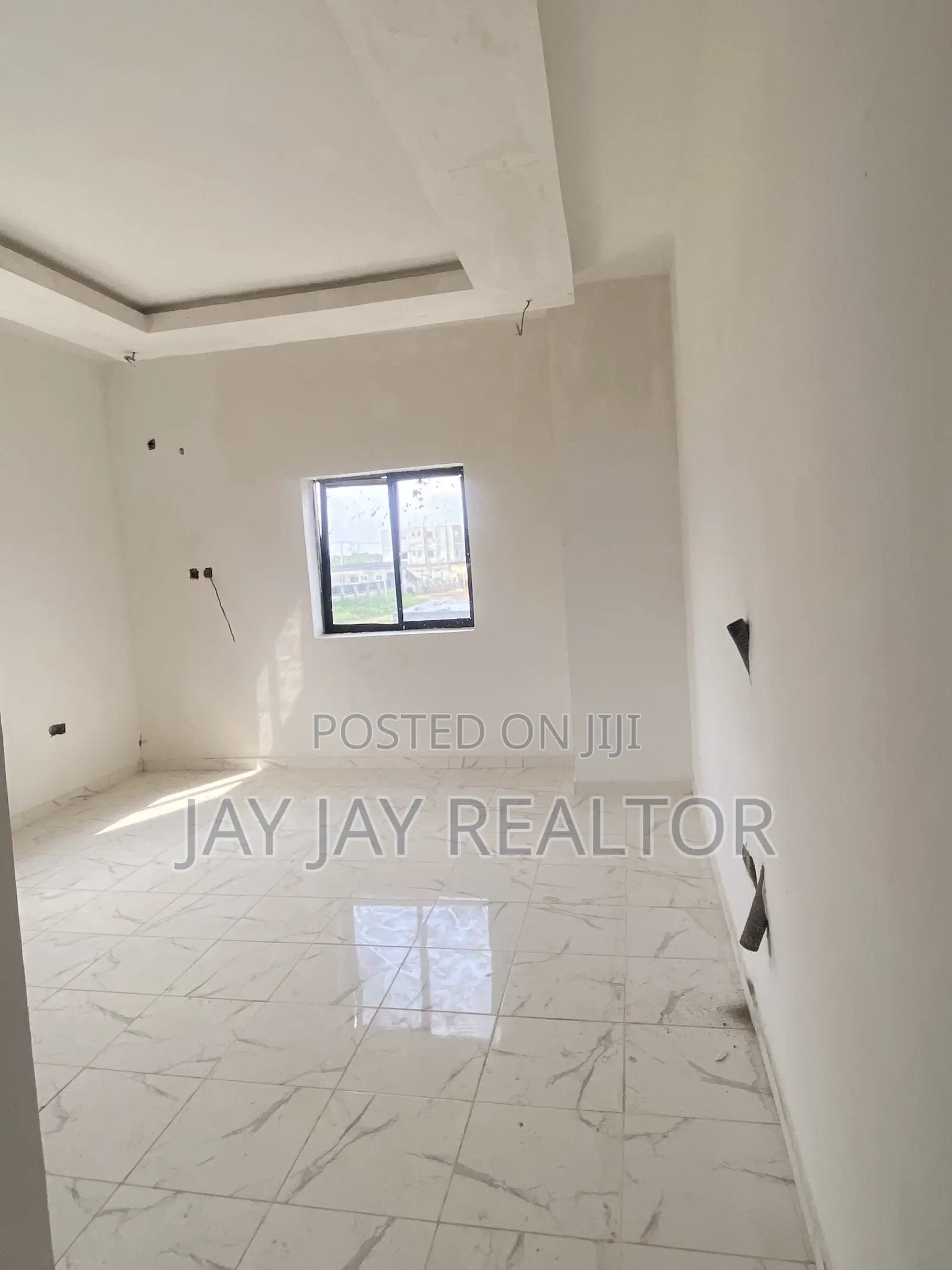 3bdrm Block of Flats in Kaura for sale