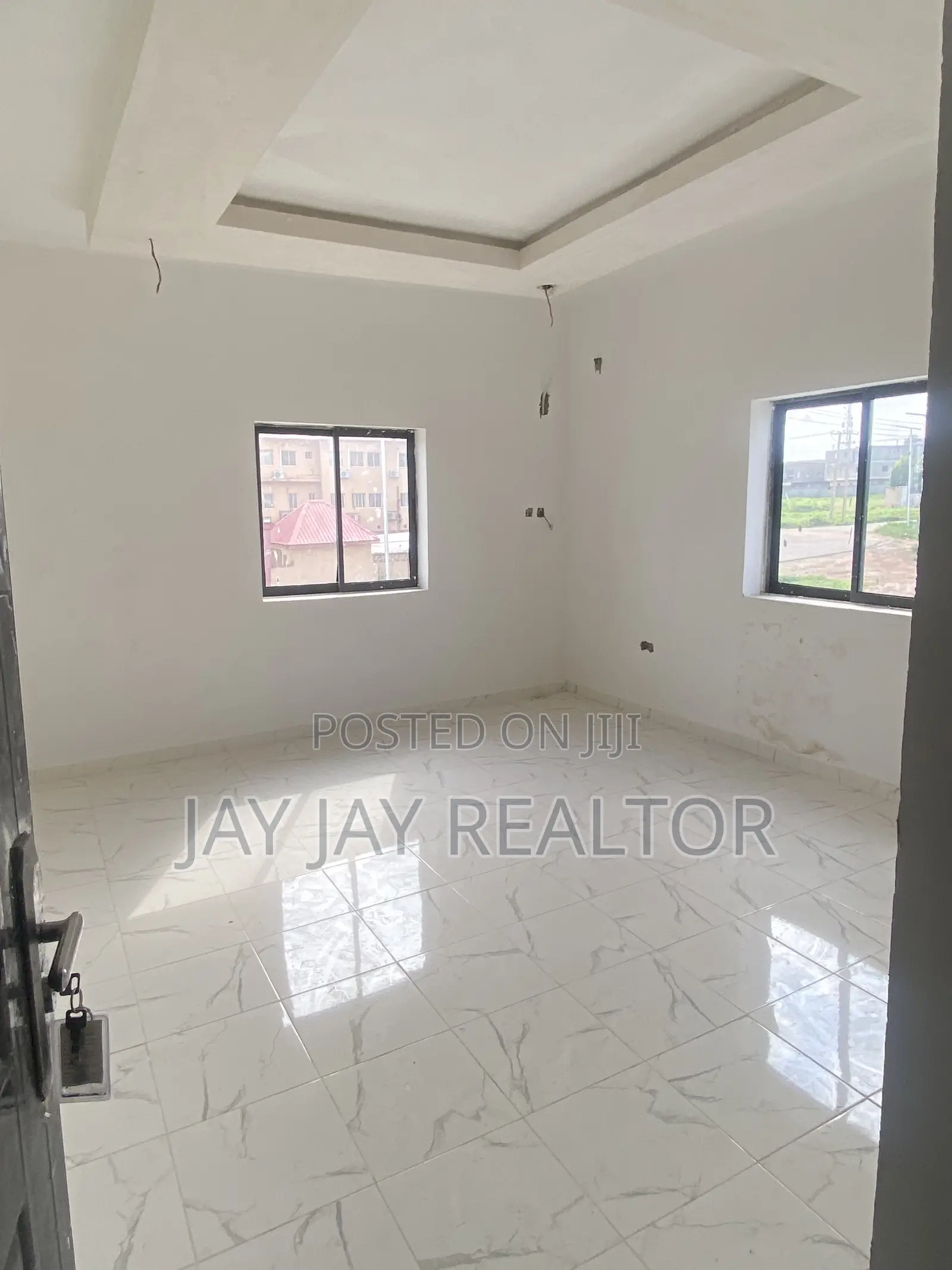 3bdrm Block of Flats in Kaura for sale