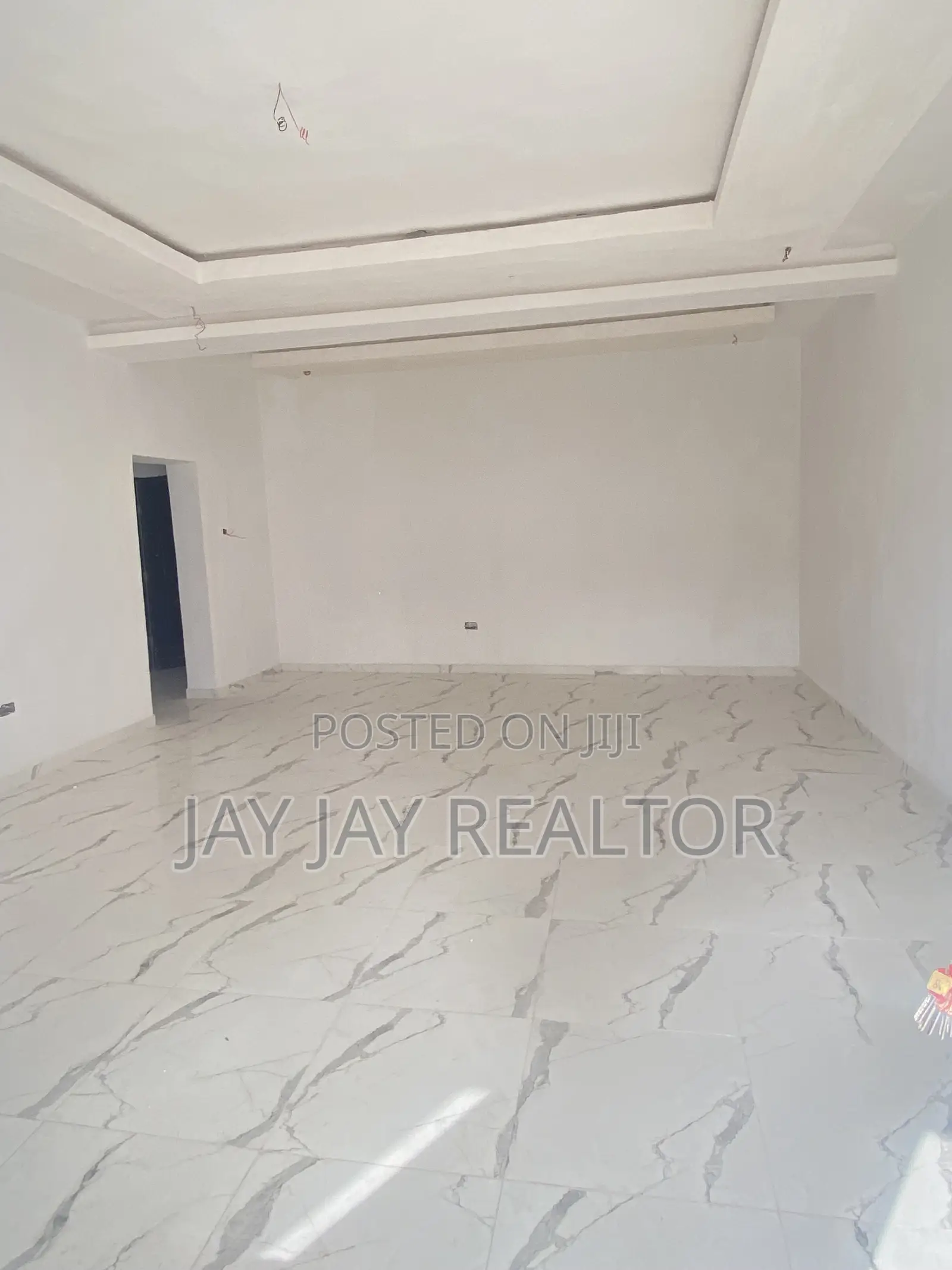 3bdrm Block of Flats in Kaura for sale