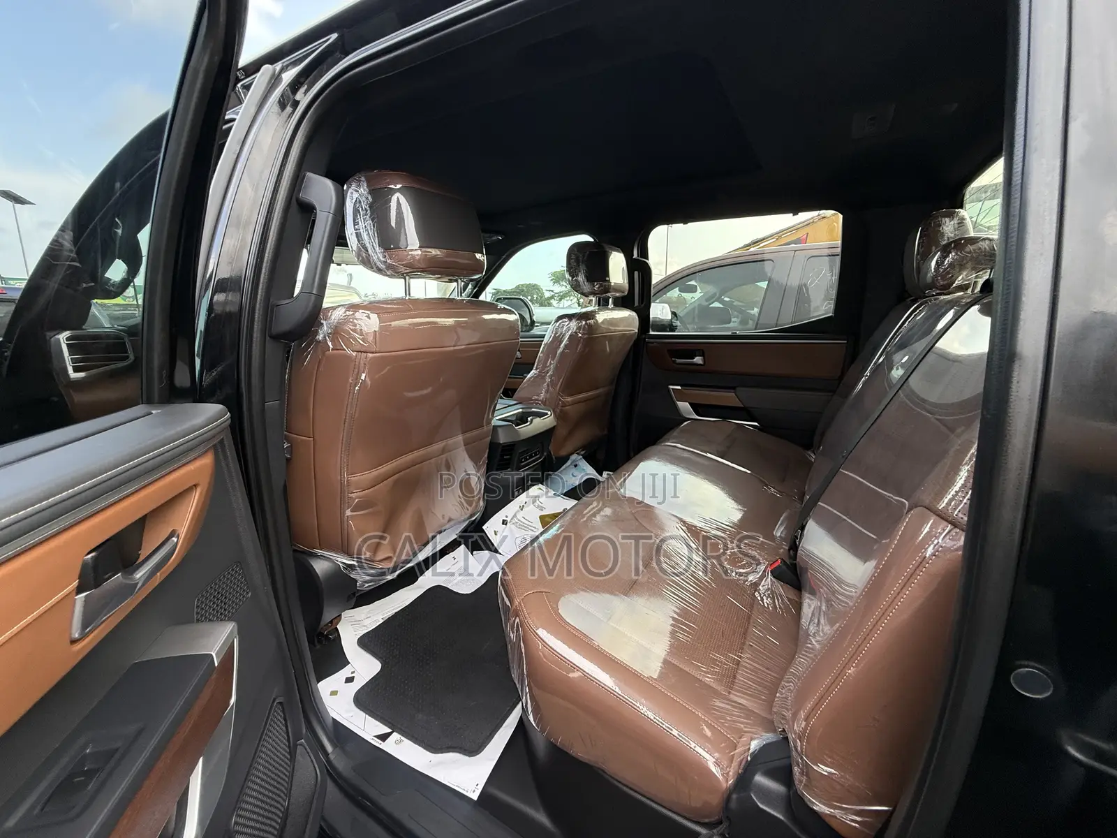Toyota Tundra 2022 Black