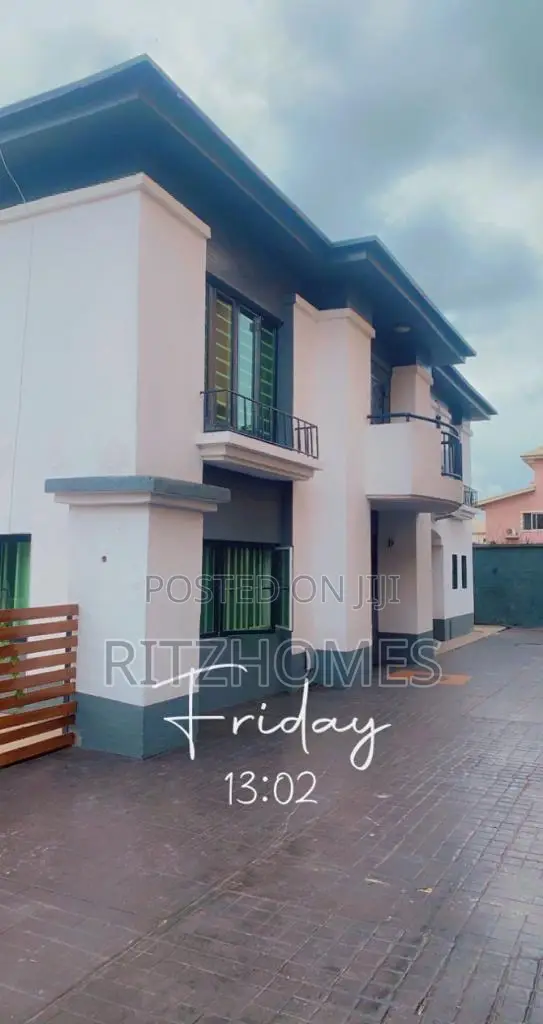 4 Bedroom Self Compound With Snooker, Private Pool and Private Cinema