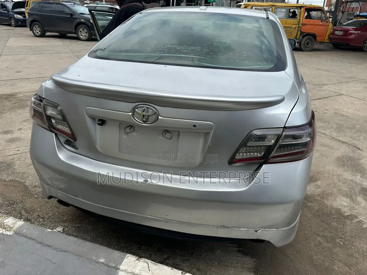 Toyota Camry 2010 Silver