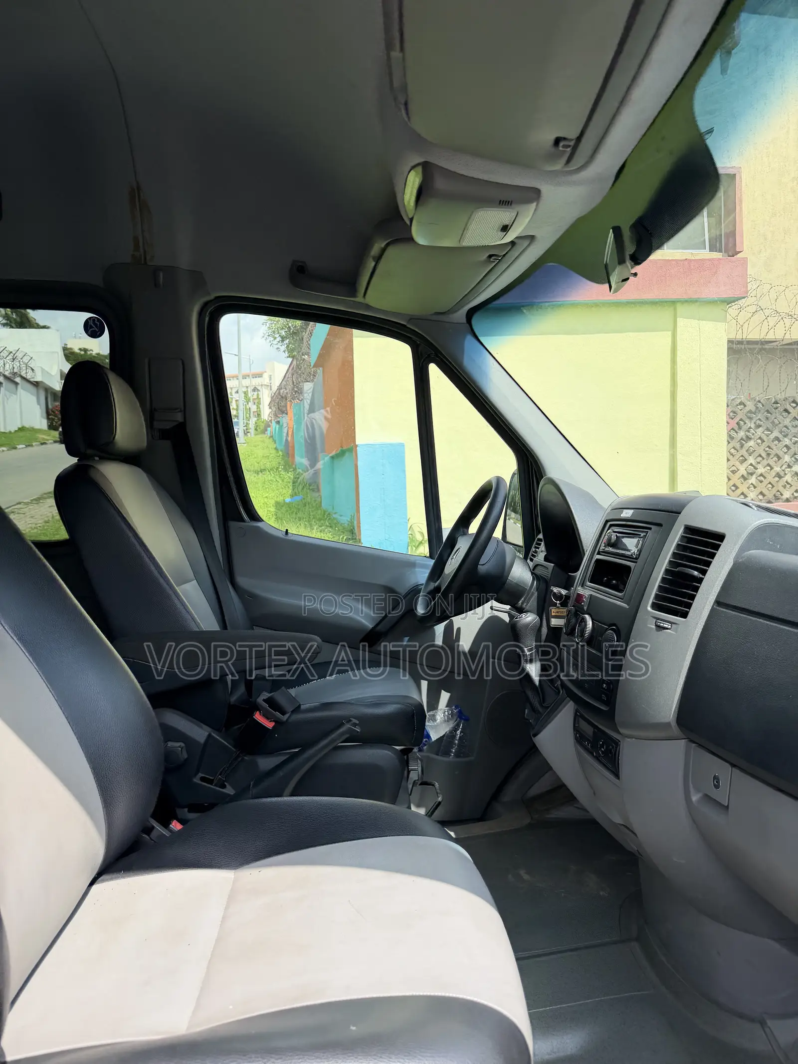 Mercedes-Benz Sprinter 2014 Black