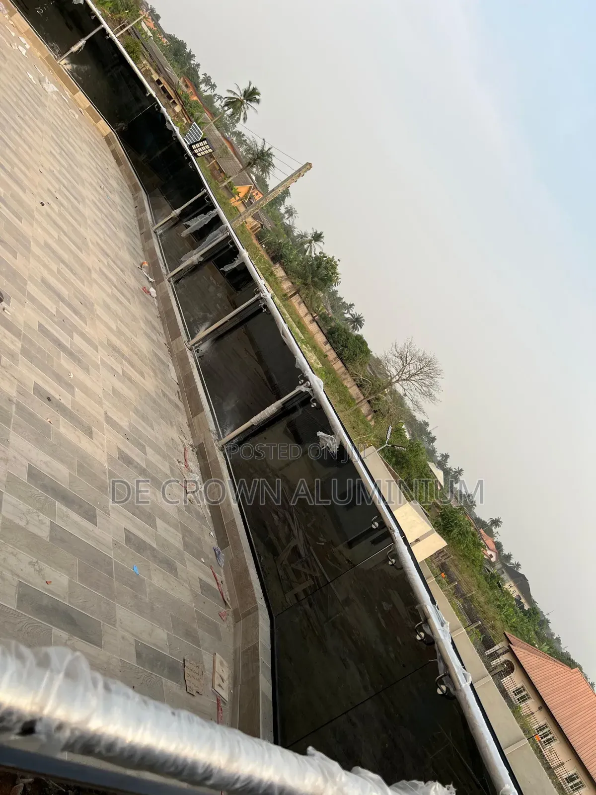Luxury 10mm Tempered Glass Railings Black Glass Balustrade Installatio