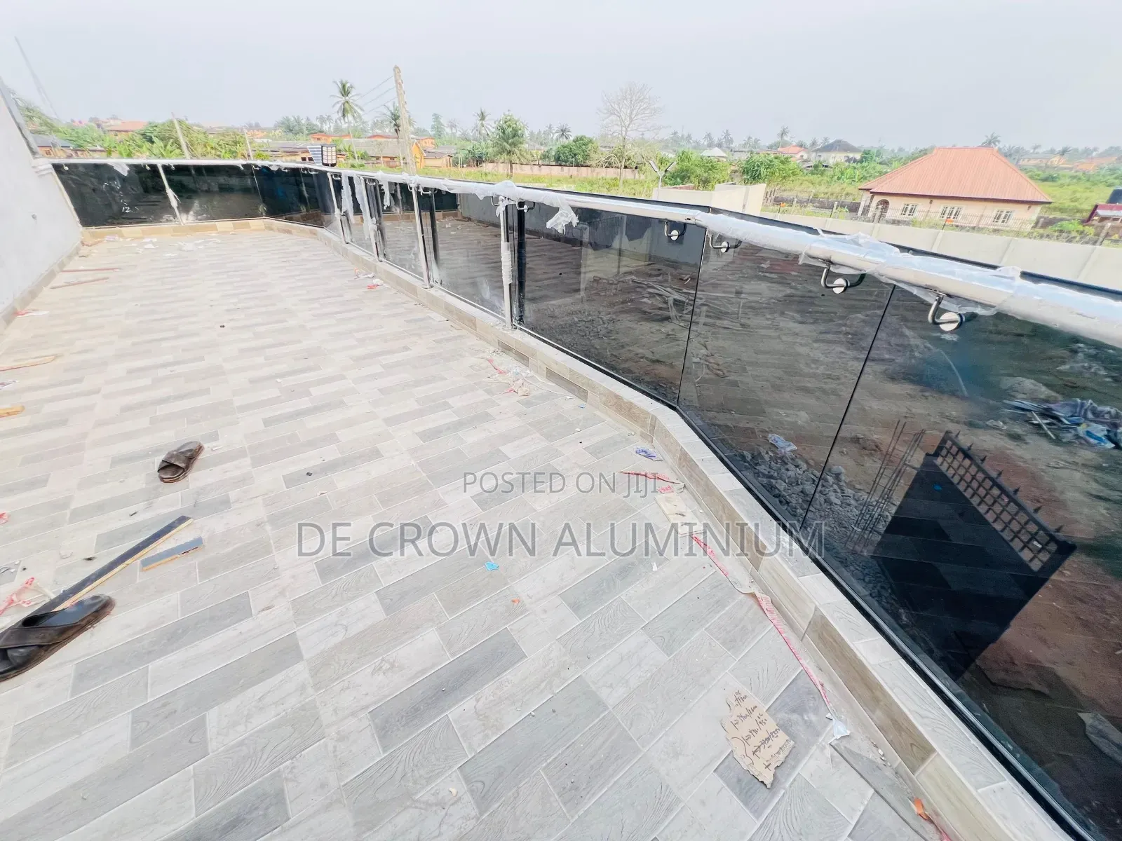 Luxury 10mm Tempered Glass Railings Black Glass Balustrade Installatio