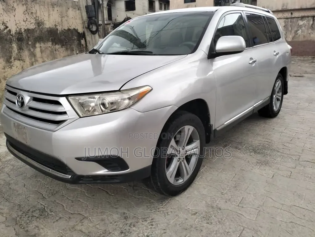 Toyota Highlander 2011 Silver