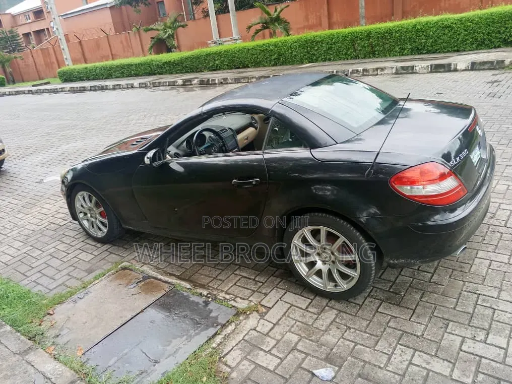 Mercedes-Benz SLK-Class 2006 Black