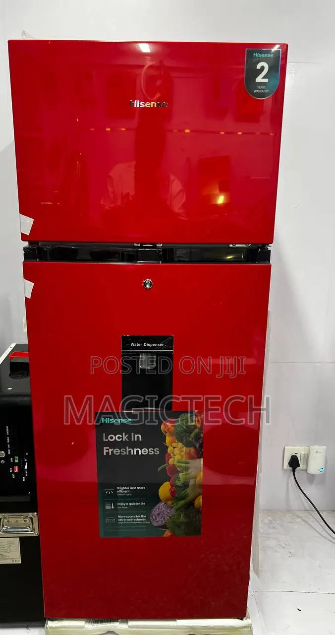 Hisense 204 Litres Top Freezer Refrigerator With Dispenser