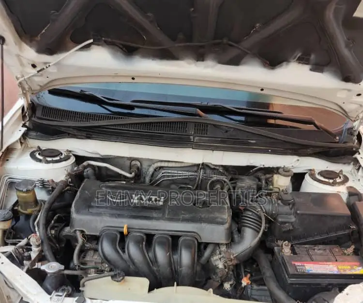 Toyota Matrix 2006 White