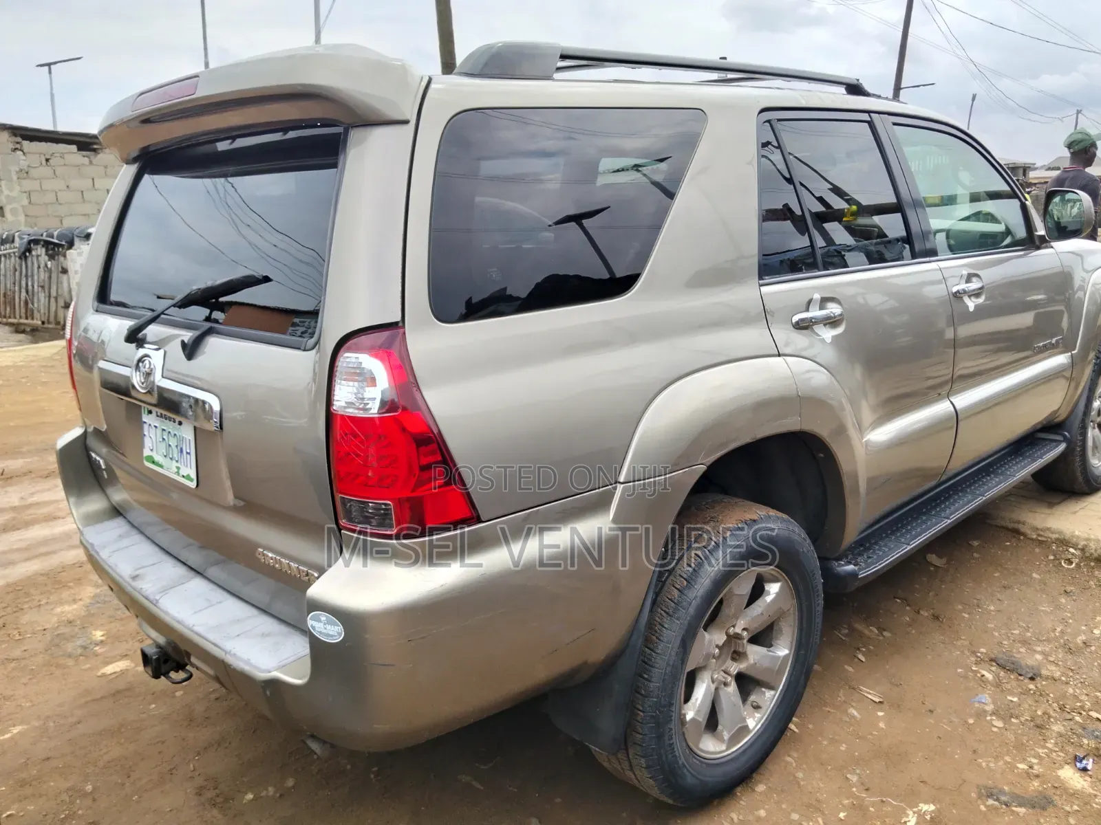 Toyota 4-Runner 2007 Gold