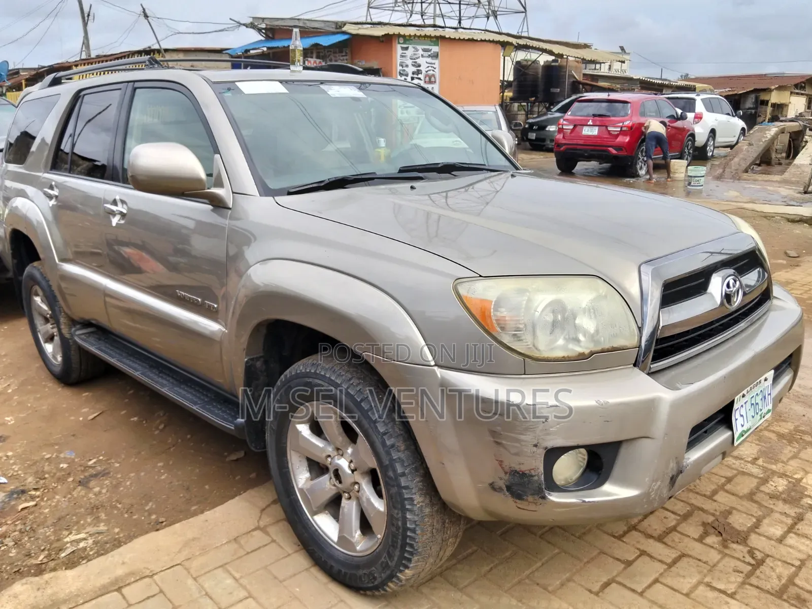 Toyota 4-Runner 2007 Gold