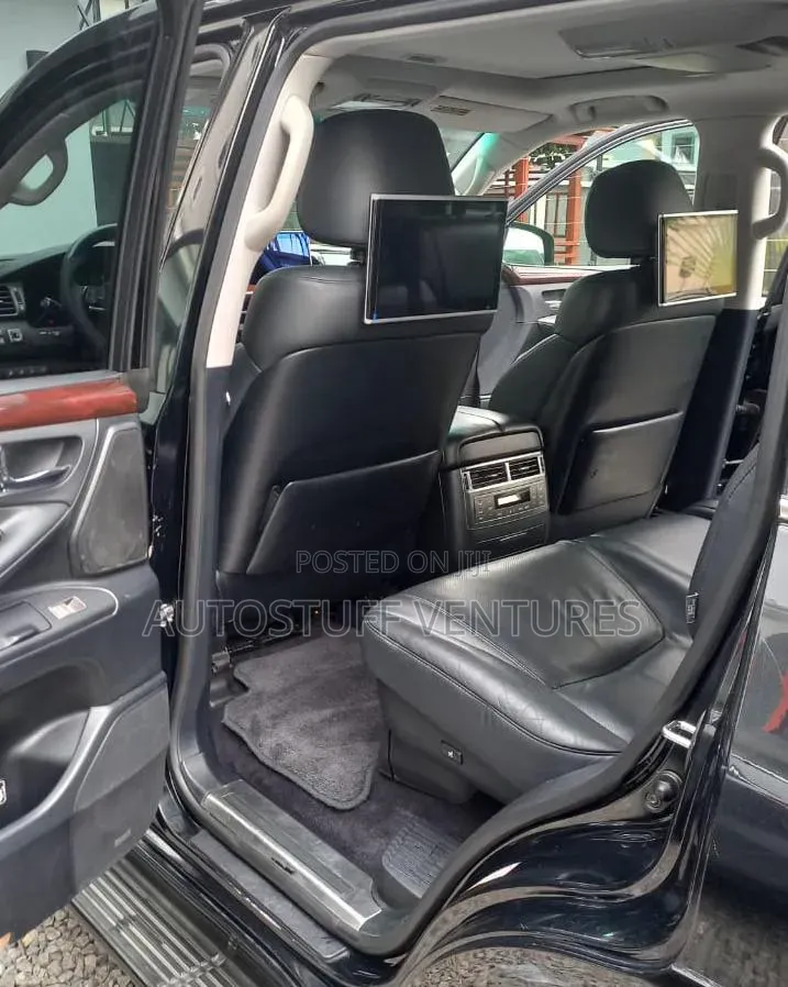 Lexus LX 570 AWD 2014 Black