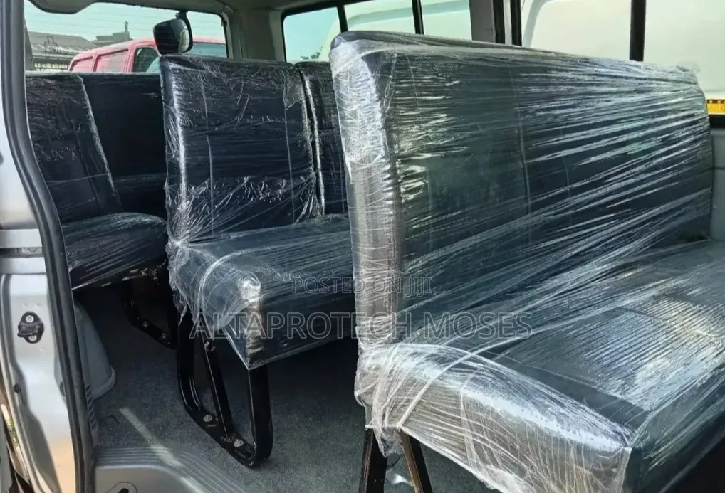 Toyota HiAce 2014 Grey