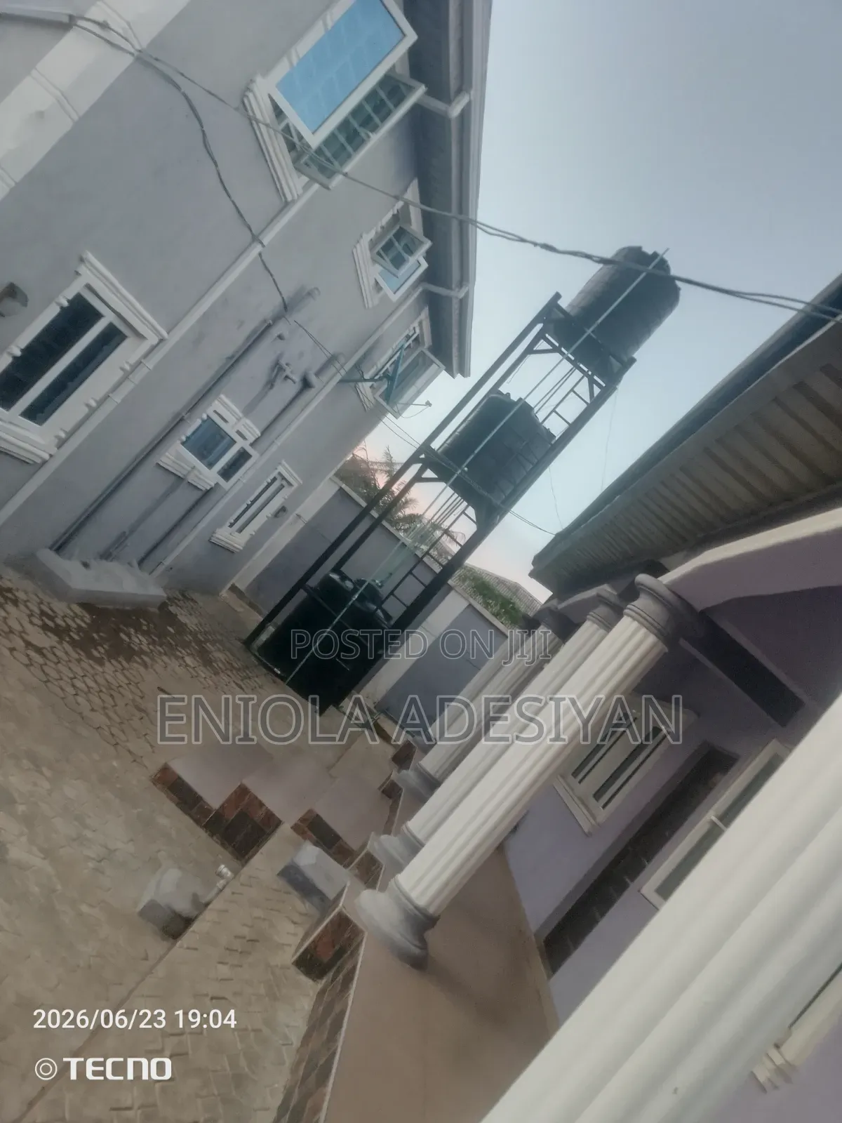 1bdrm Block of Flats in Awobo Pineapple, Igbogbo for rent